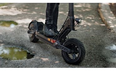 Elektryczne hulajnogi na każdą pogodę: jak dobrać właściwy model?