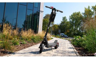 Najlepsze promocje na hulajnogi elektryczne – które modele warto kupić podczas Black Weeks?